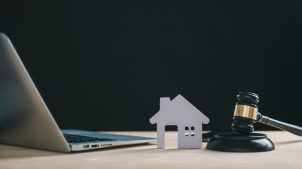 Los propietarios de viviendas consideran insuficiente el fin de la moratoria de desahucios